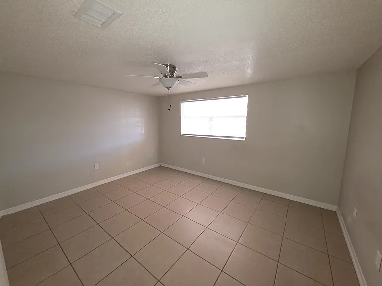 1504 Spitz Ct — Photo 4