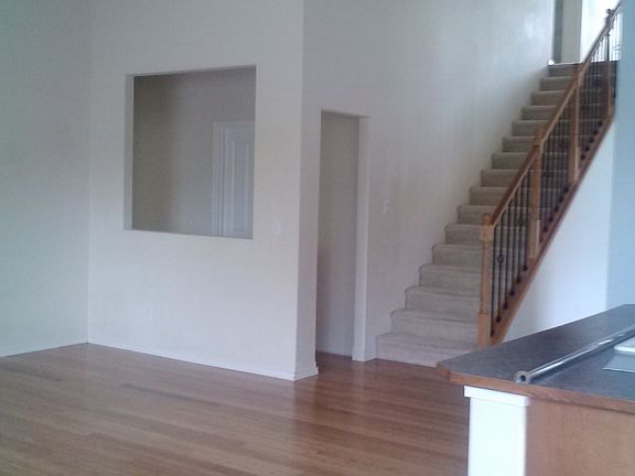3rd image of 8538 Capstan Dr NE