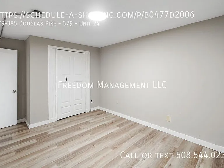 379-385 Douglas Pike #379-24 — Photo 7