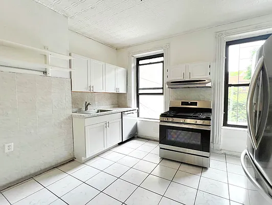 Rented by Corcoran | media 26