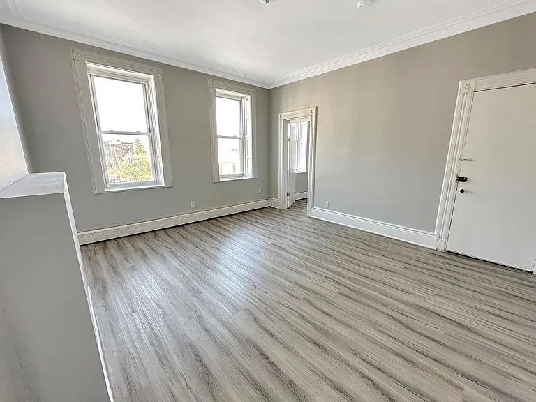 424 32nd St #3 — Photo 12