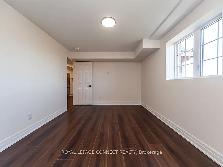 2412 Moonlight Cres #BASEMENT — Photo 17