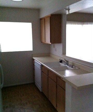 3rd image of 2445 Sycamore Glen Dr