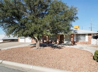 221 Vista Del Rey Dr, El Paso, TX 79912