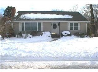 4 Van Norden Rd, Woburn, MA 01801