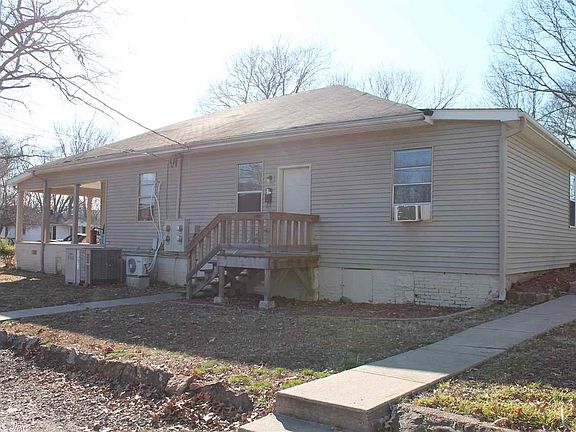 4th image of 100 W Sugarloaf St