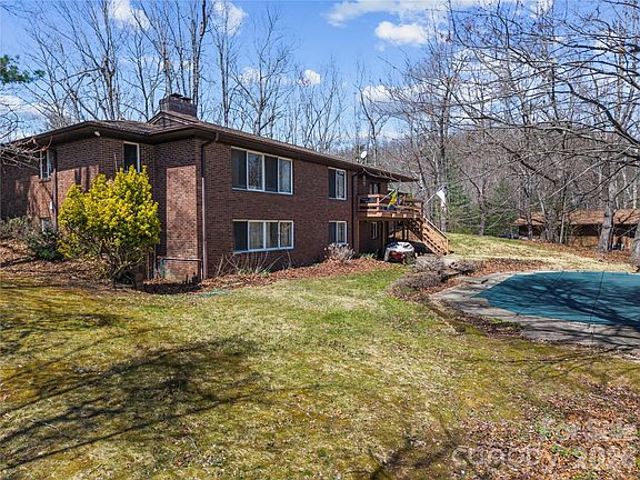 3rd image of 1086 Mine Gap Rd