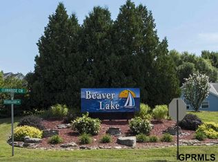 9408 Clubhouse Cir, Plattsmouth, NE 68048