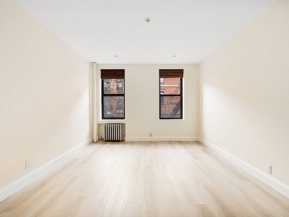 2nd image of 131 Eldridge St APT 3B