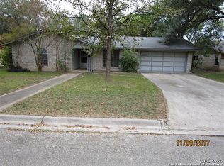 1507 27th St S, Hondo, TX 78861