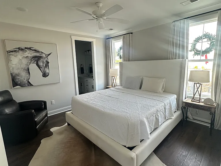700 Turkey Oak Cv — Photo 2