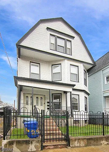 66 Hinsdale Pl #1 Photo 1