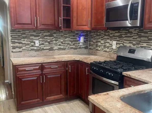 (undisclosed Address), Woodhaven, NY 11421