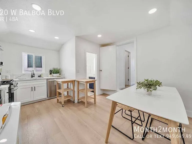 920 W Balboa Blvd — Photo 28