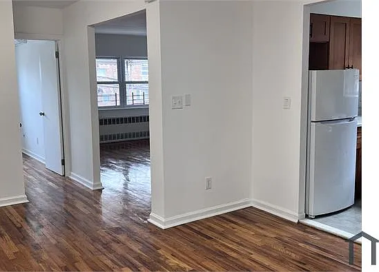 2033 Strang Ave #2 — Photo 9