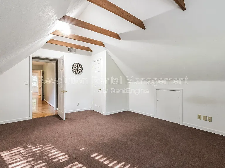 3288 Regalwoods Dr — Photo 14