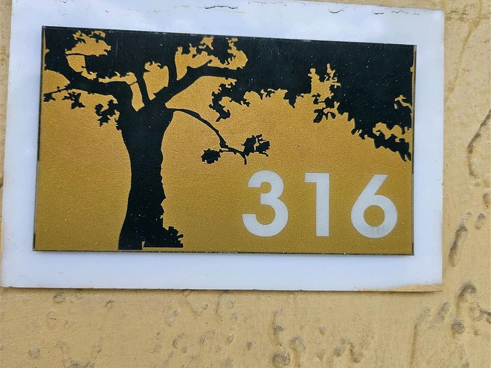 1st image of 5162 NE 6th Avenue #316