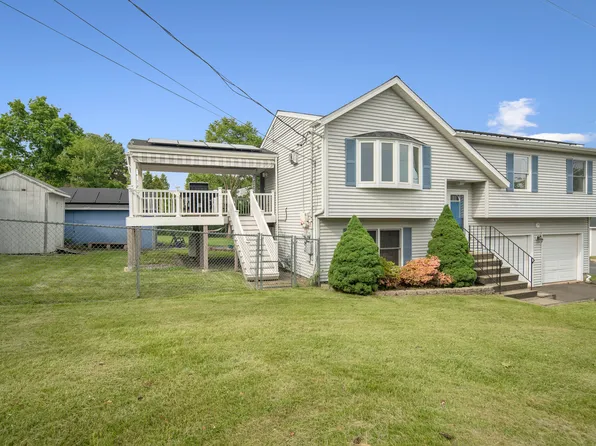 8 Lindsley Street, Waterbury, CT 06708