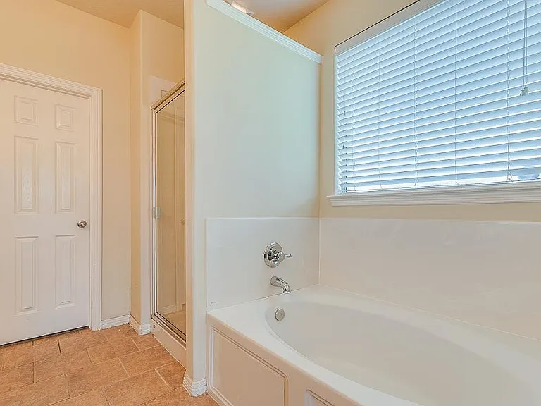 5007 Jade Cove Ct — Photo 19