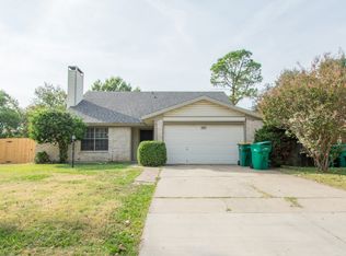 580 Kent Dr, Lewisville, TX 75067