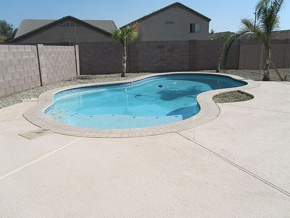 3rd image of 2242 W Hayden Peak Dr