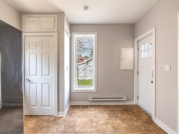 4th image of 78 Raleigh St