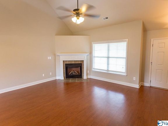 5th image of 2517 Oak Place Dr SE