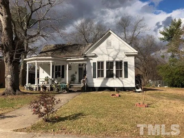 405 Kingsbury St, Oxford, NC 27565