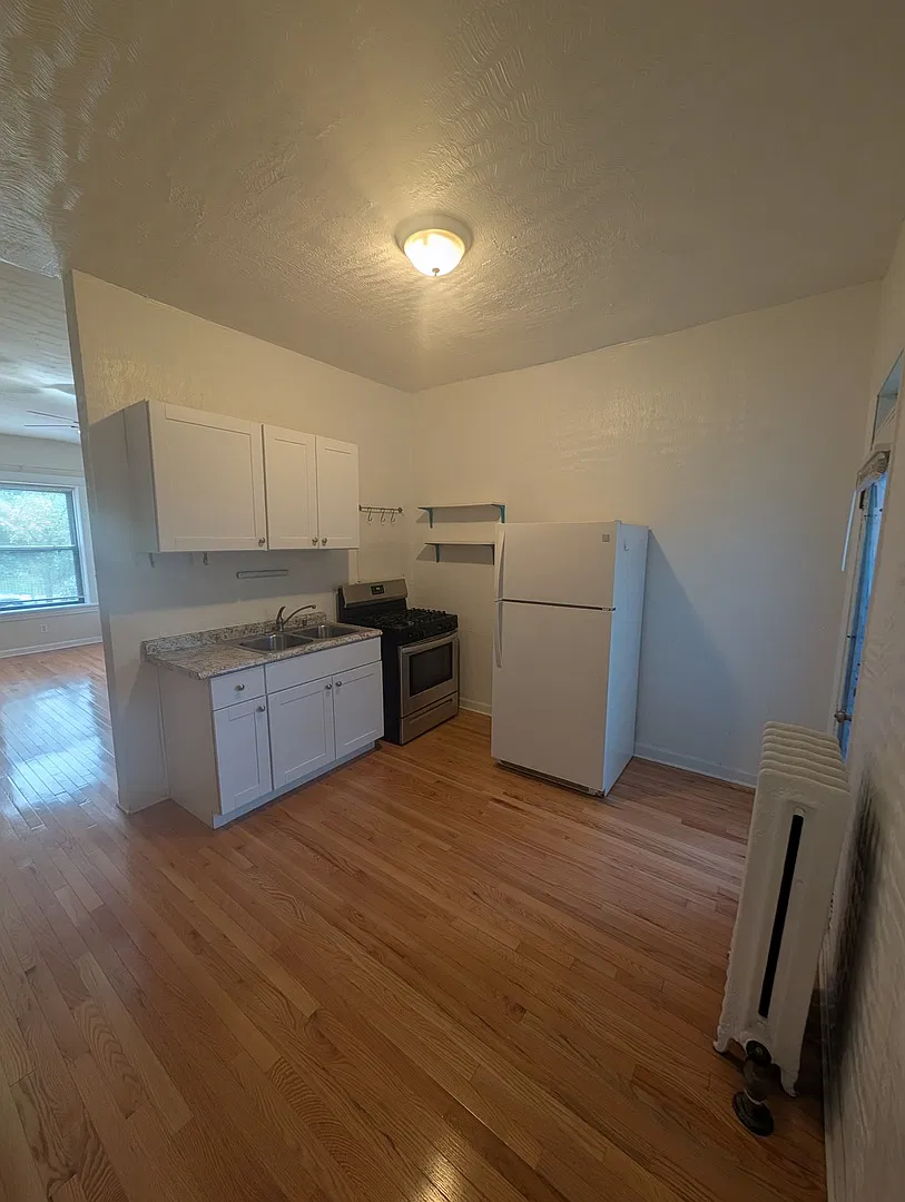 1 bed, 600 sqft, $1,400 — Photo 3