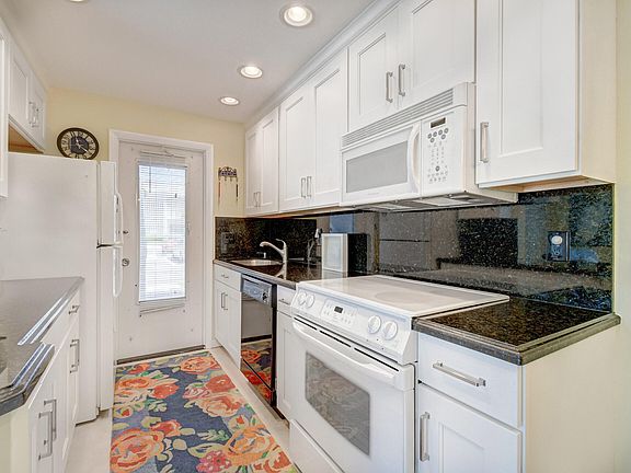 5th image of 4501 S Ocean Boulevard #G6