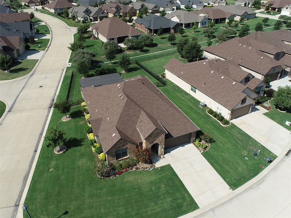 1st image of 8120 Sanderling Dr