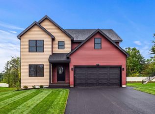 7 Lily Lane, Londonderry, NH 03053