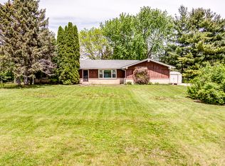 42W312 Keslinger Rd, Elburn, IL 60119