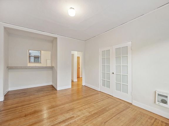 2nd image of 3822 26th St APT 101