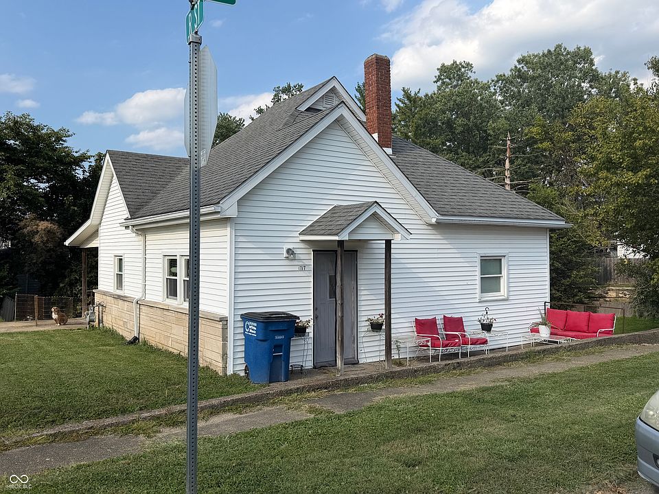 2nd image of 1717 11th St