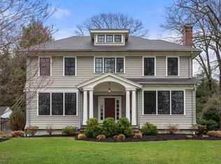 18 Park Ave, Wellesley, MA 02481