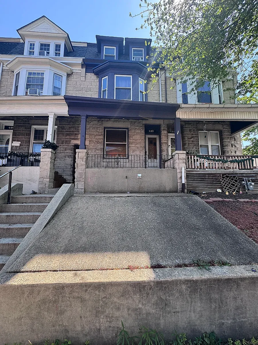Building Photo - 403 N 12th St