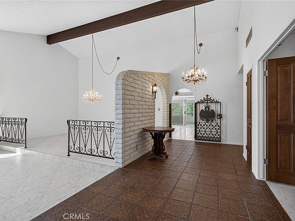 5th image of 5462 Sierra Vista Ave