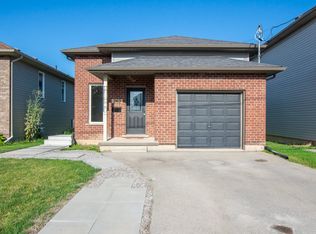 262 Deere St #1, Welland, ON L3B 2L8