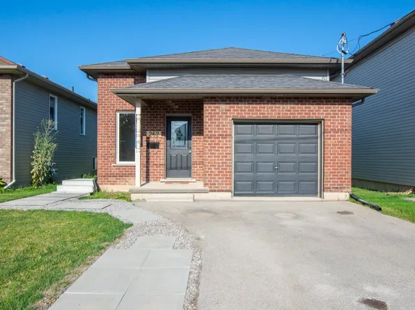 262 Deere St #1, Welland, ON L3B 2L8