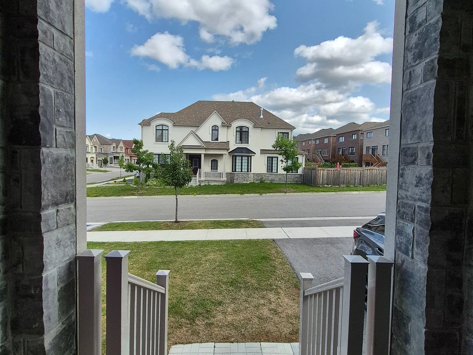 4 bed, $4,000 — Photo 3