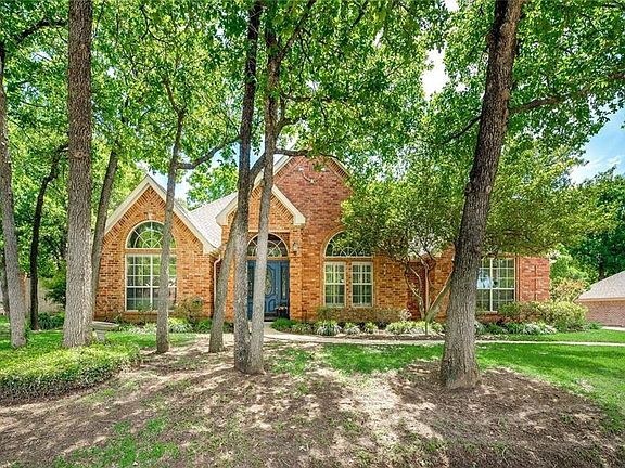 2nd image of 806 Blue Spruce Ct