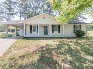 1295 Woodleigh Rd SW, Marietta, GA 30008