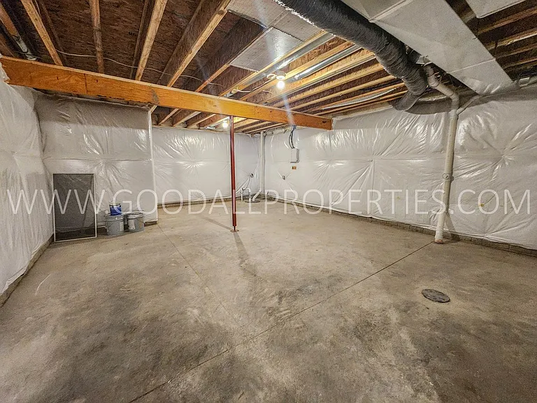 650 NW Rosemont Dr — Photo 14