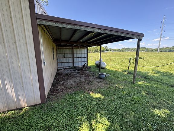 4th image of 5060 Wilson Pike