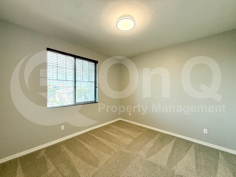 1007 E Buffalo St — Photo 18