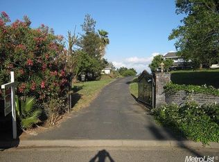 10714 Rawles Rd, Oakdale, CA 95361