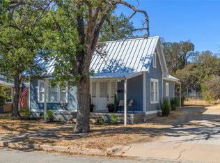 1707 10th St, Brownwood, TX 76801