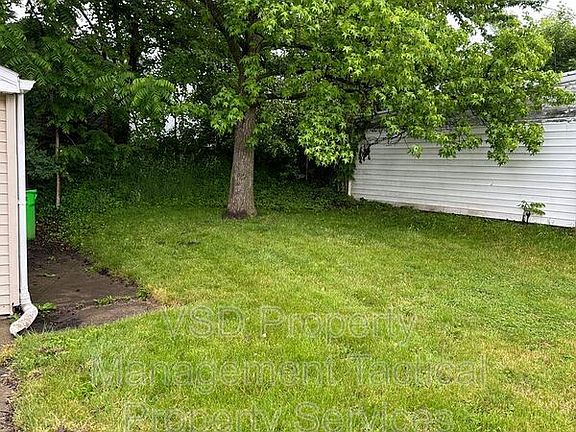 4th image of 12413 Garland Ave