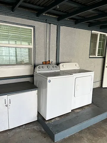 1833 Grant Ave #B — Photo 2
